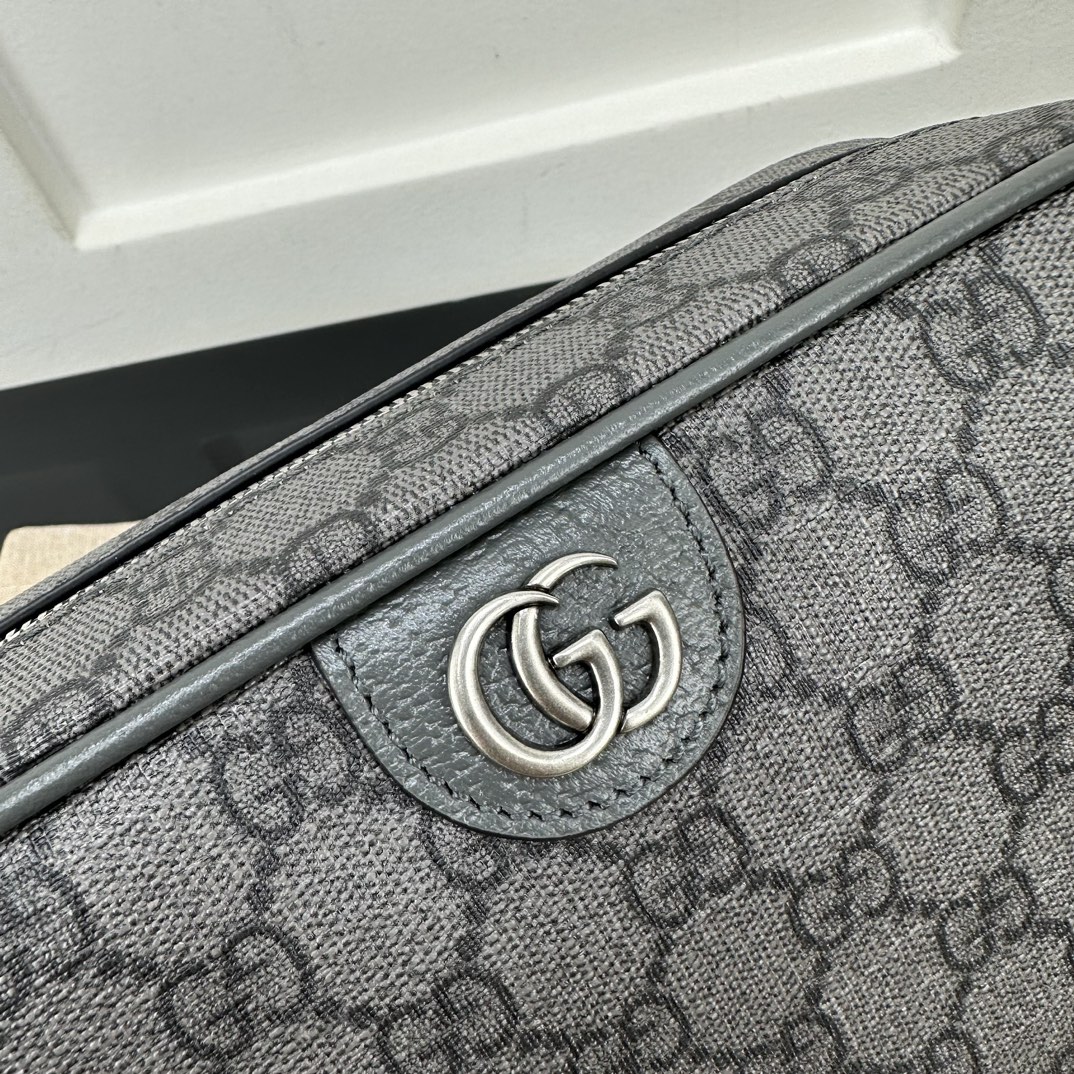 Gucci Clutch Bags